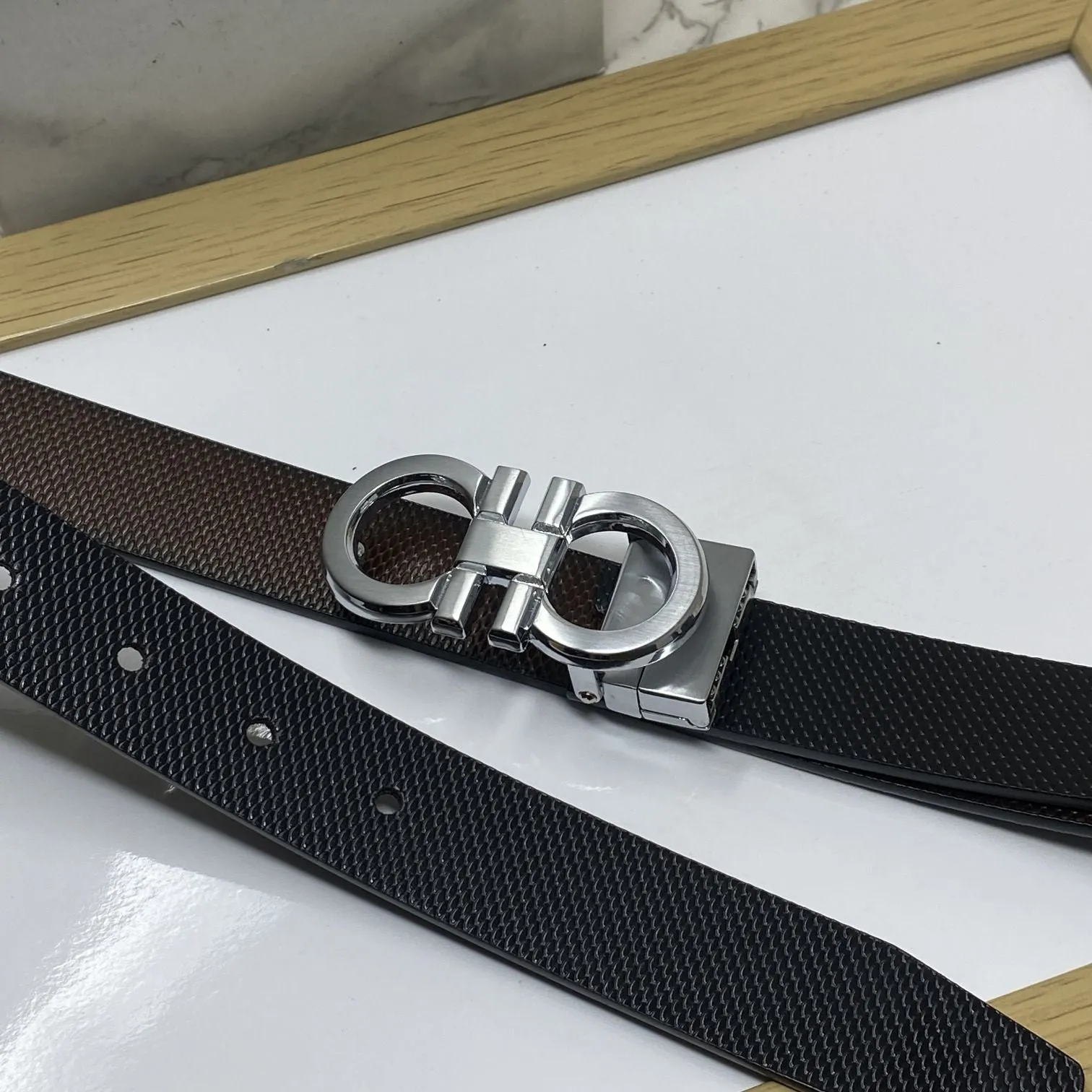 Small Design Formal and Casual Reversible Belt -JonasParamount